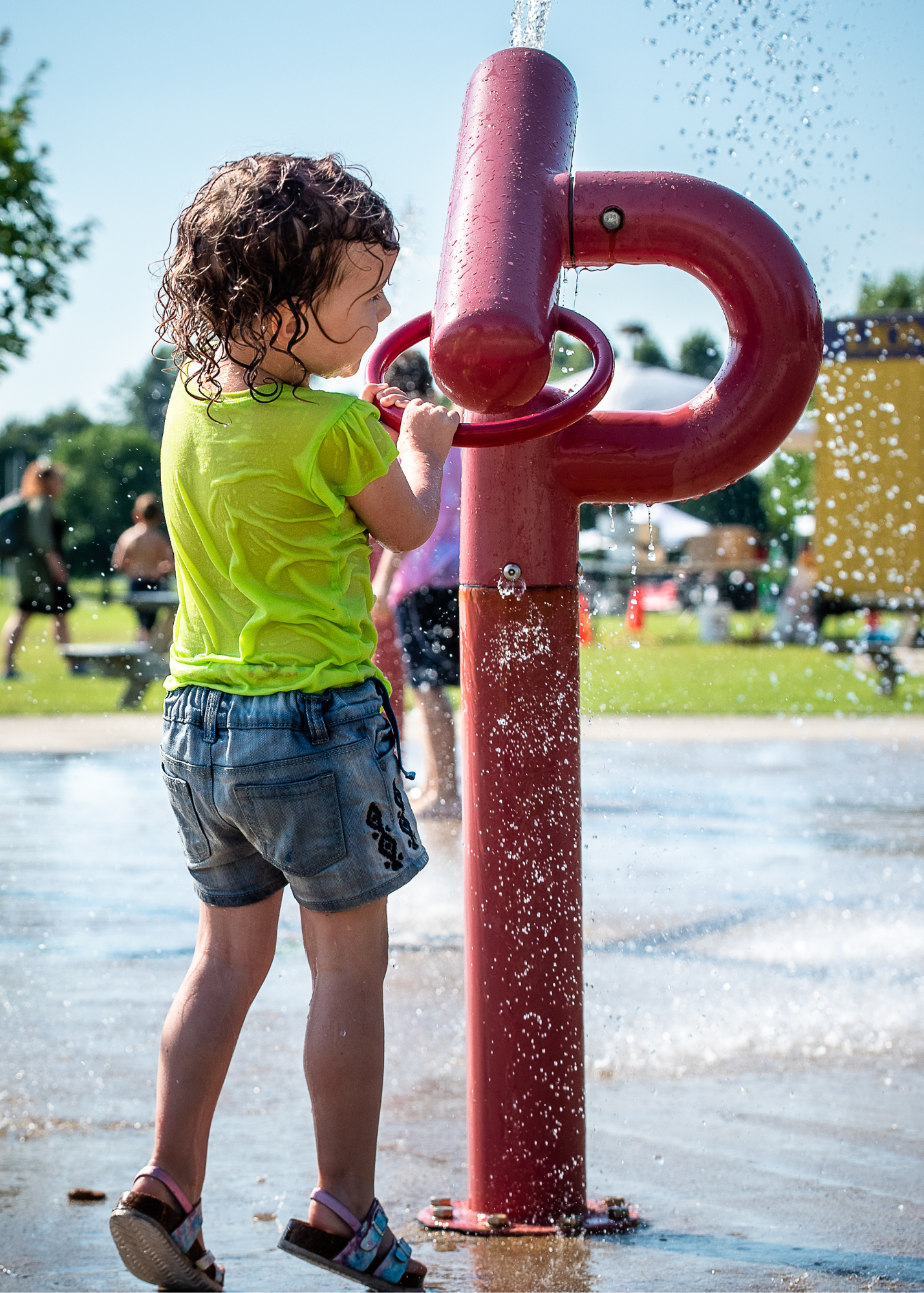 Fun at the Splashpad in Lower Reach