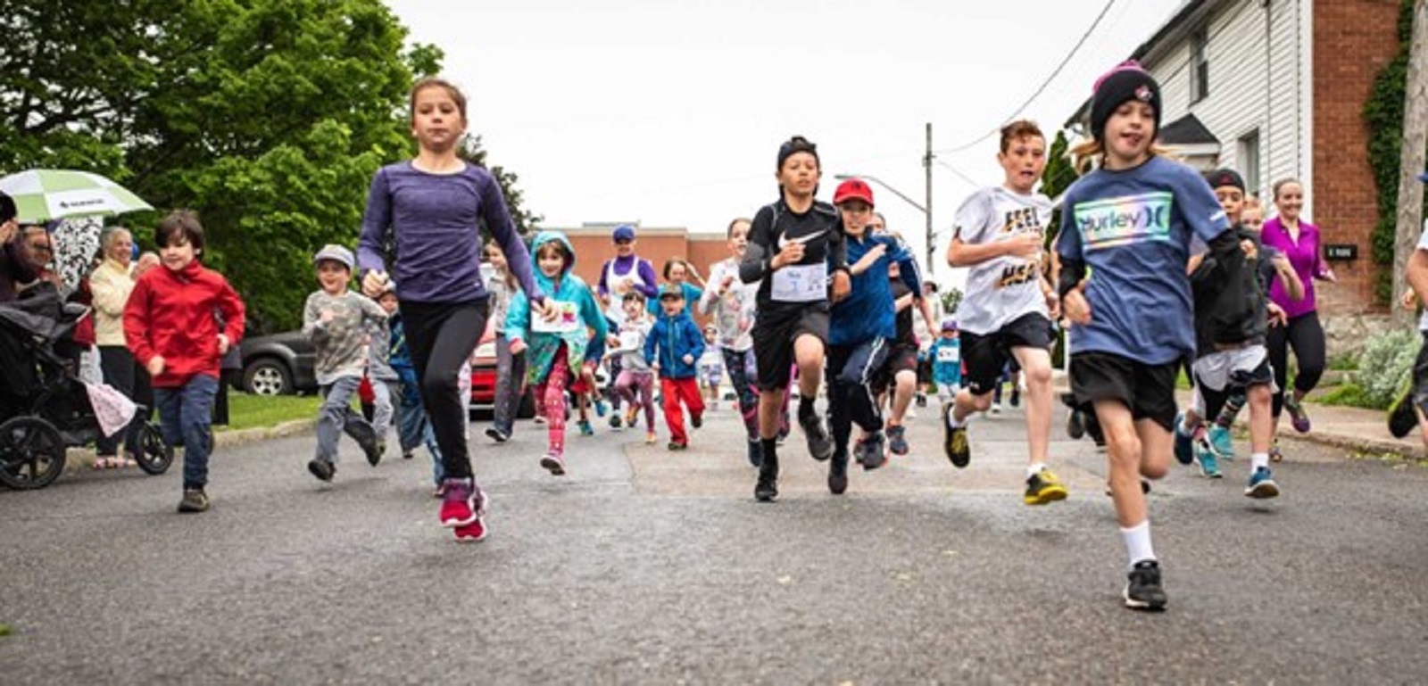 children running in race