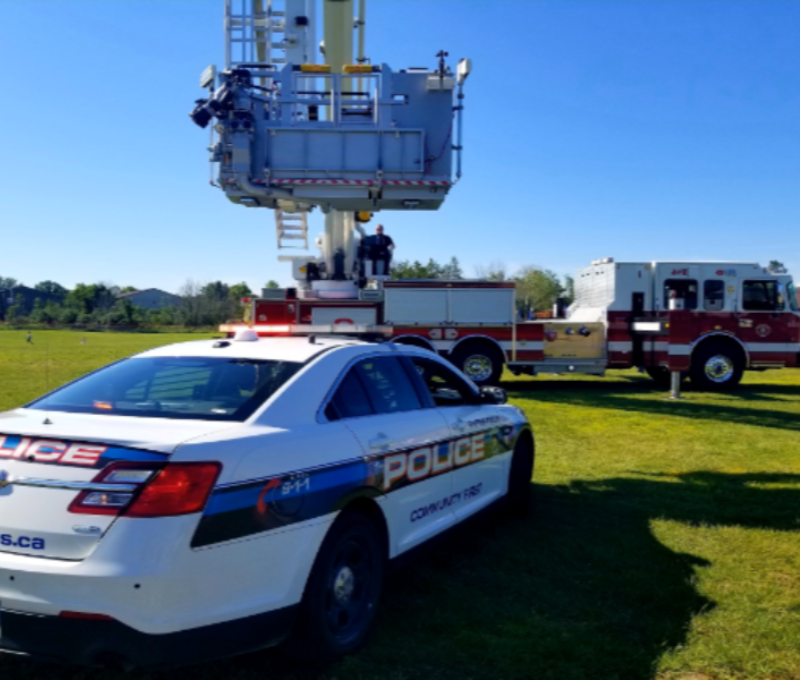 Chief of Police and Mayor unveiling the Chief Larry Hardy Memorial Skate Board Park