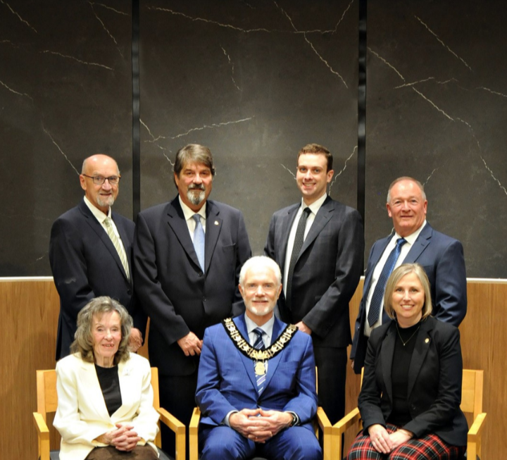 Smiths Falls Council